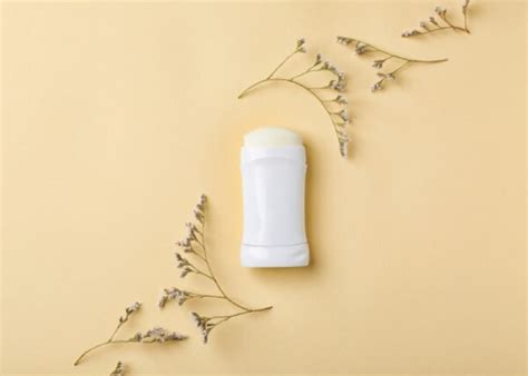 Doğal Deodorantlar: Kimyasal İçermeyen Terleme Önleyicilerin Kullanımı